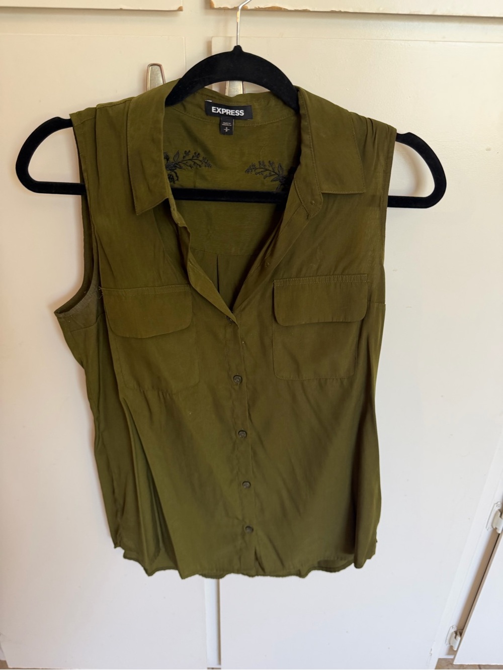 Express Olive Green Sleeveless Button-Front Shirt Tank